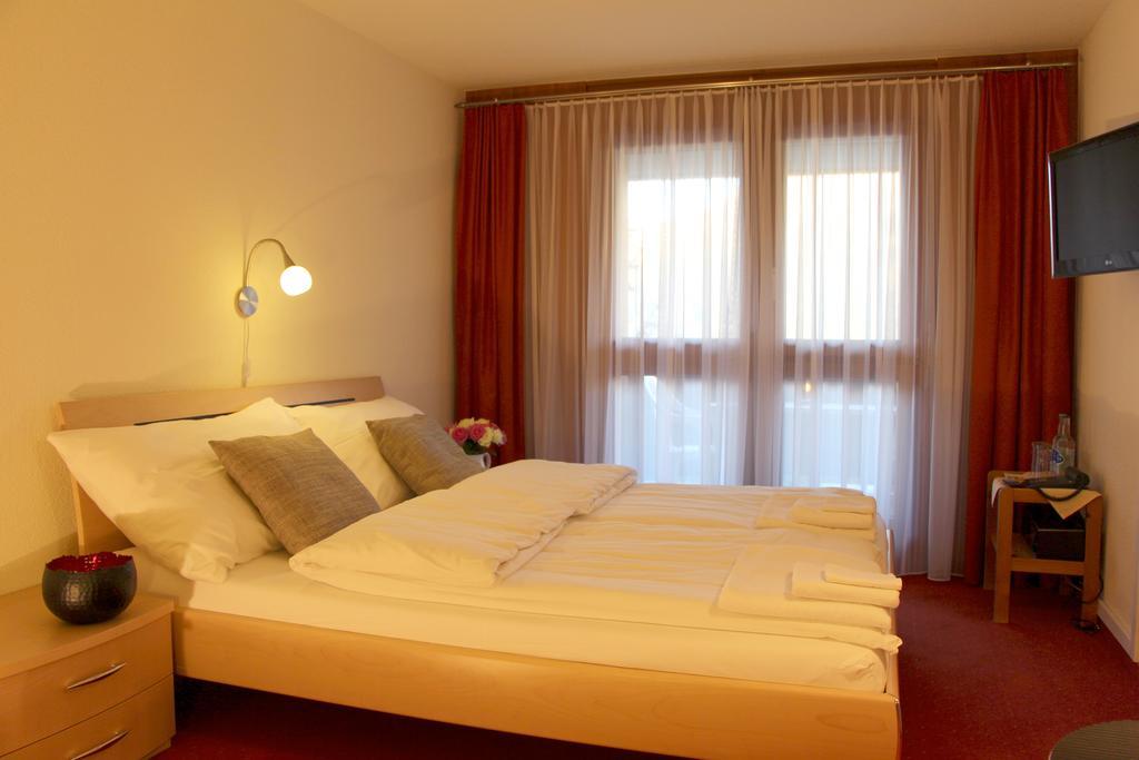 Aparthotel Ambassador Bellwald Room photo