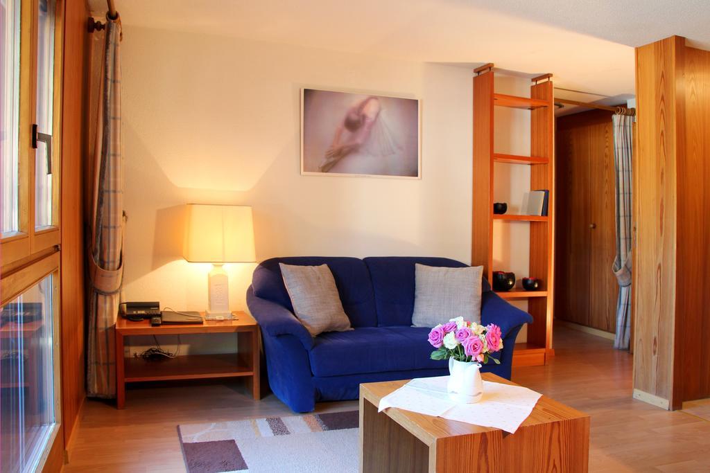 Aparthotel Ambassador Bellwald Room photo